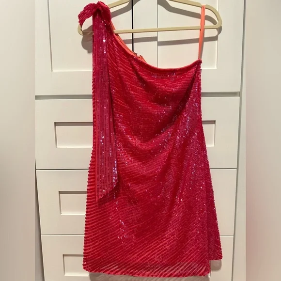 NWOT Mac Duggal Scarlet Sequin Dress - Picture 3 of 6